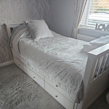 Trundle bed White Guest Bed